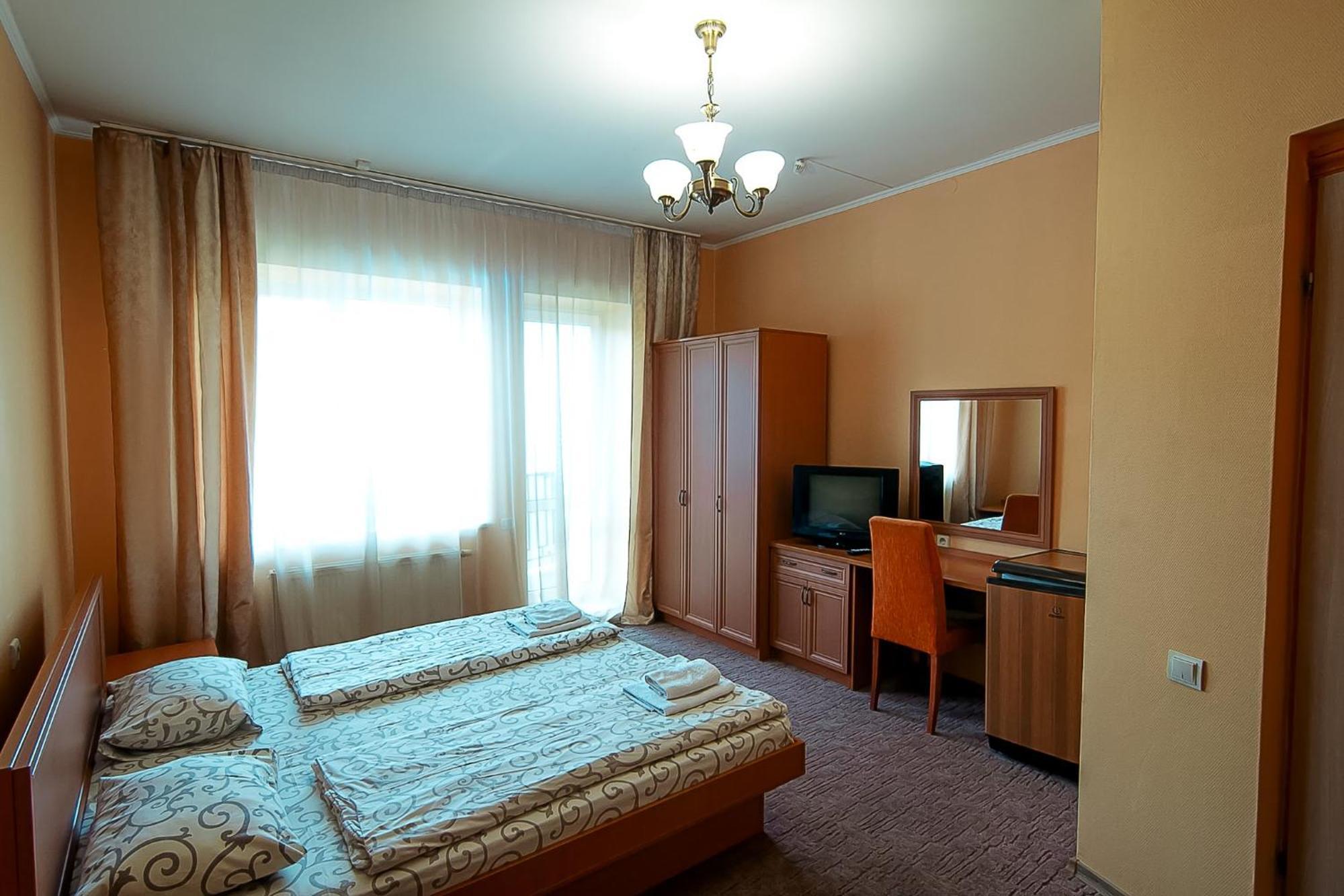Hotel Laguna 2*